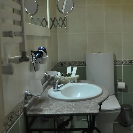 Gure Saruhan Termal Hotel